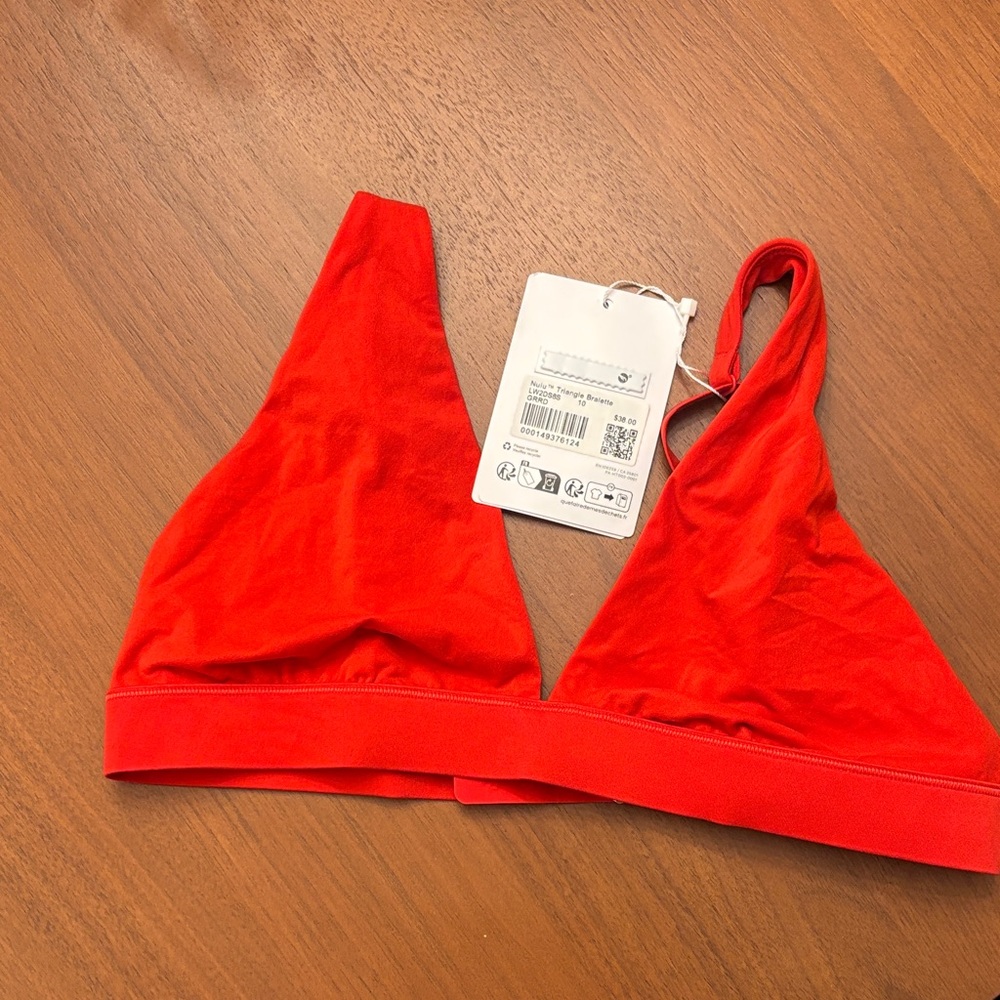 lululemon athletica Red Triangle Bralette - Picture 3 of 3